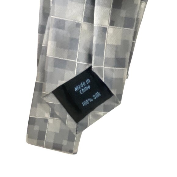 Marc Anthony Mens 100% Silk Gray Checkered Necktie Business Career - Picture 3 of 6